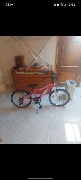 Bicicleta de criança apartir 5/6 anos