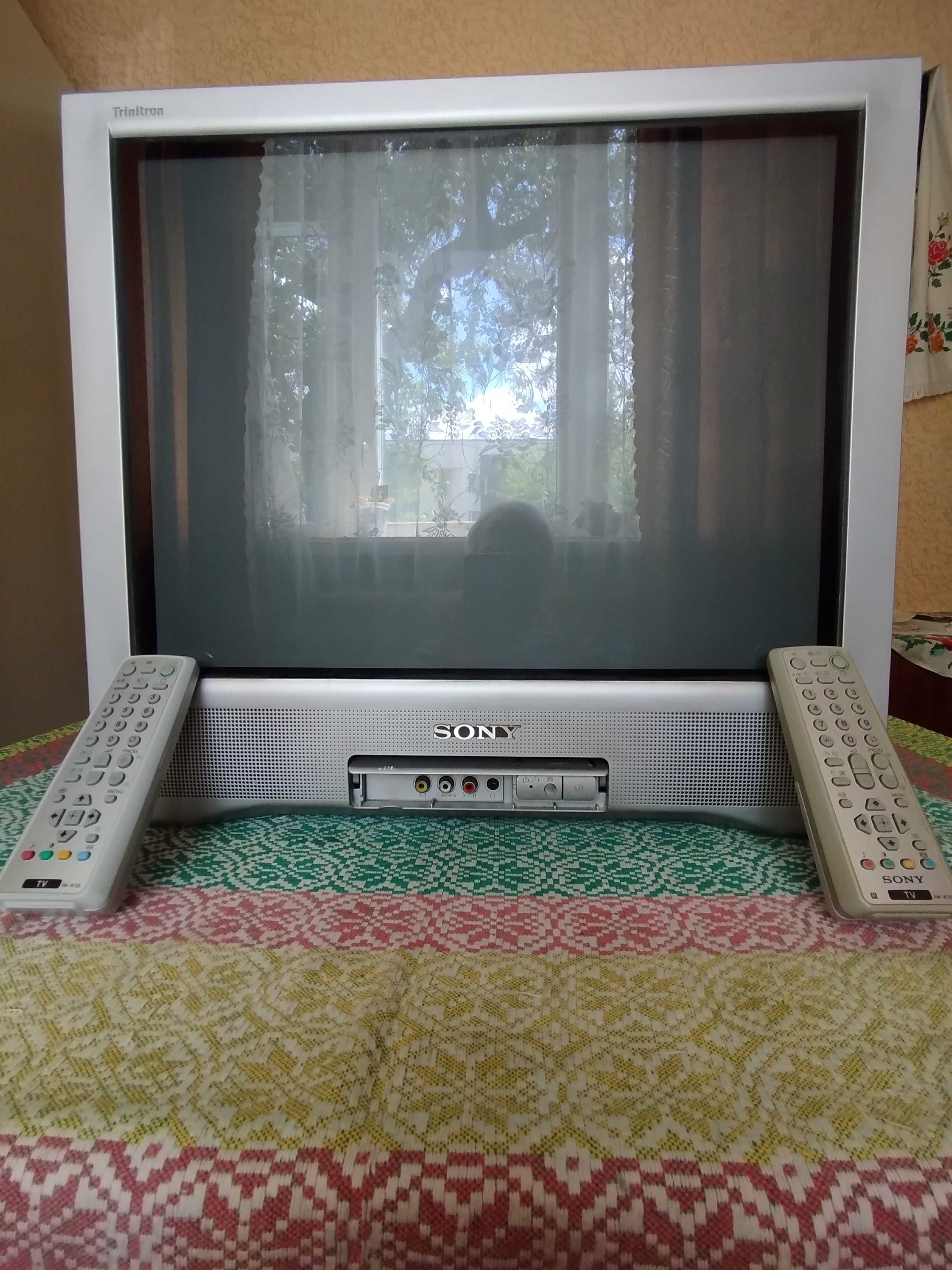 Телевізор Sony BM 212 + приставка Т2 Q-148 + кабель.