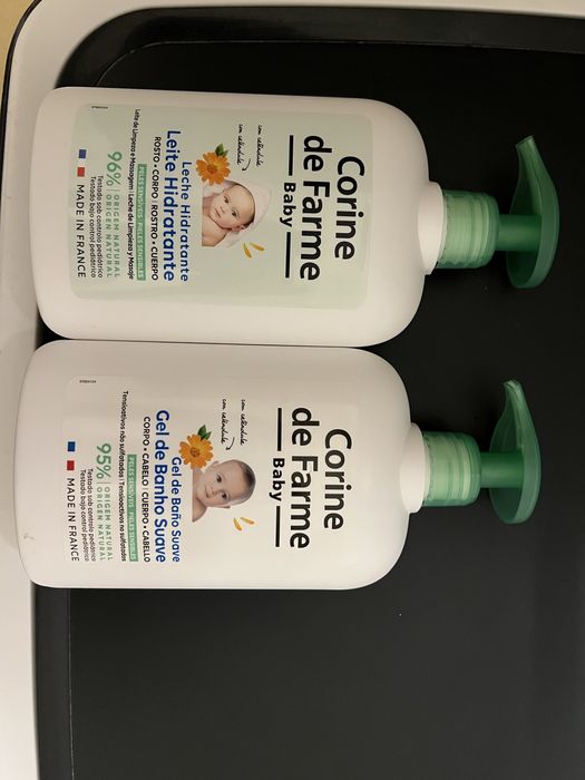 Gel de banho e leite corporal hidratante bebé