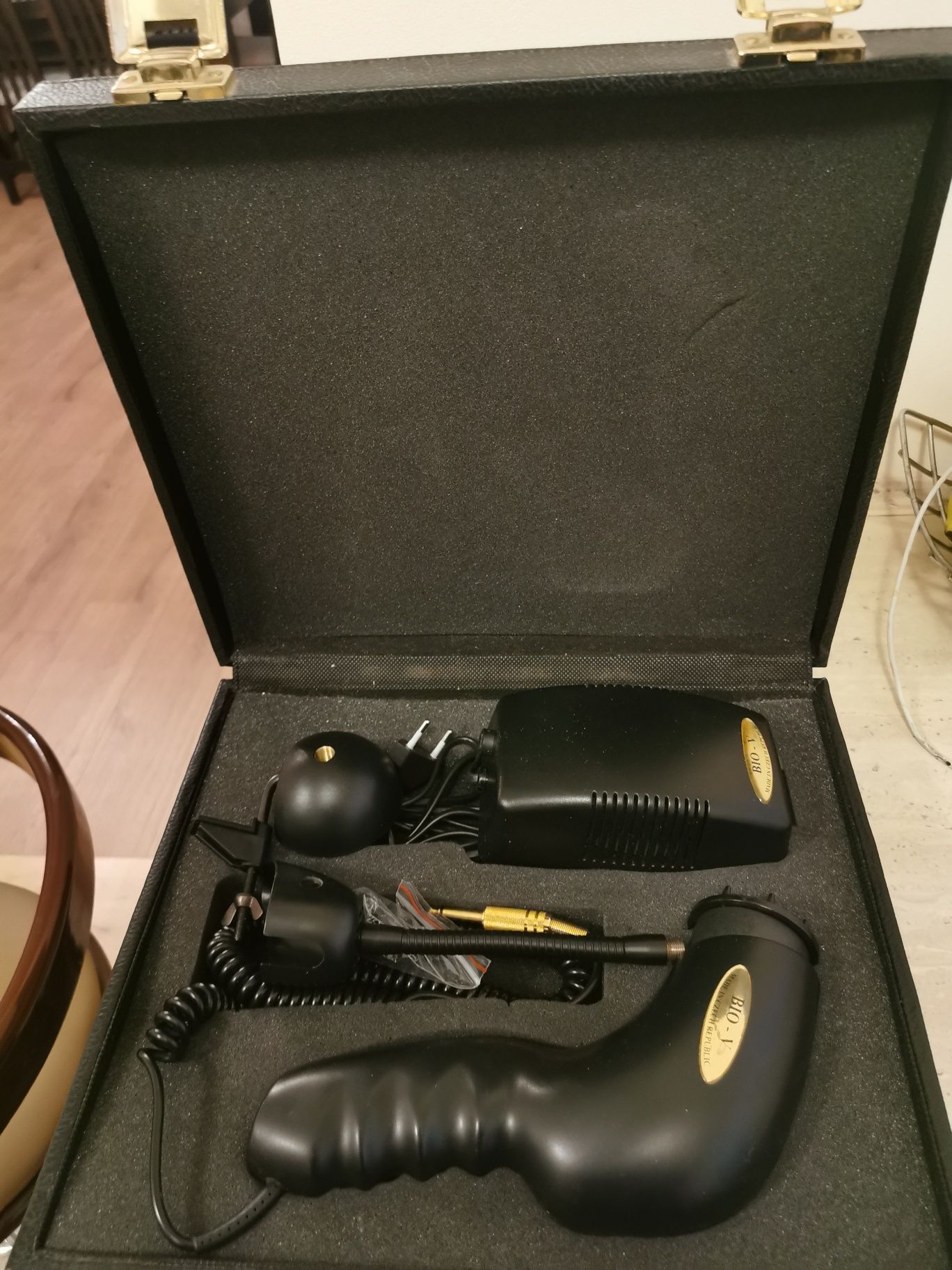 Lampa Medicolux BIO-V IBC 3000 bioptron.