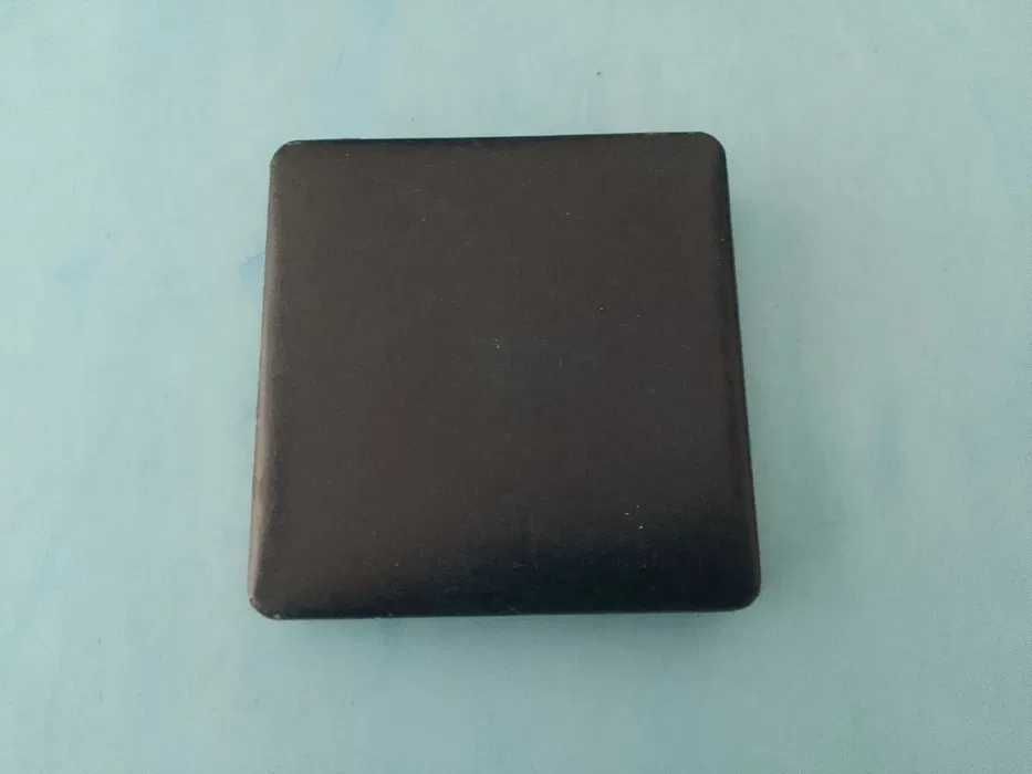 Medalhão comemorativo dos 50 anos da Ponte Marechal Carmona