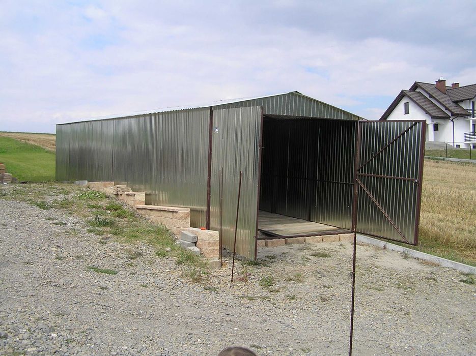 Garaż Blaszak Magazyn Wiata 13,5x3,3 z podwójną podłogą i oświetleniem