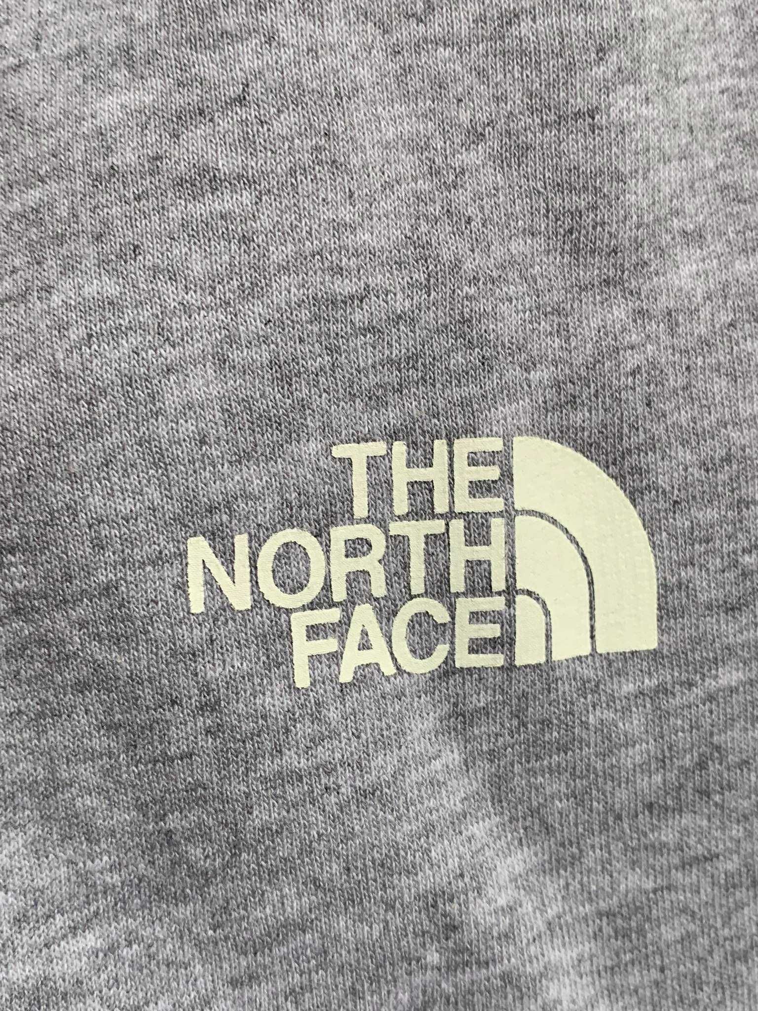 Dresy Joggersy The North Face szare box logo bawełniane 100%