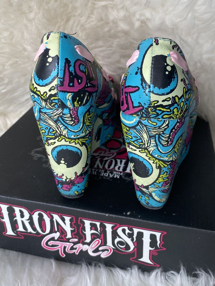 Sapatos IRON FIST (coleção esgotada) 36/37