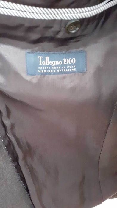Fato castanho, marca Giovanni Galli.
