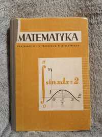Podręcznik MATEMATYKA kl. 4 liceum i 5 technikum zawiera 2 części
