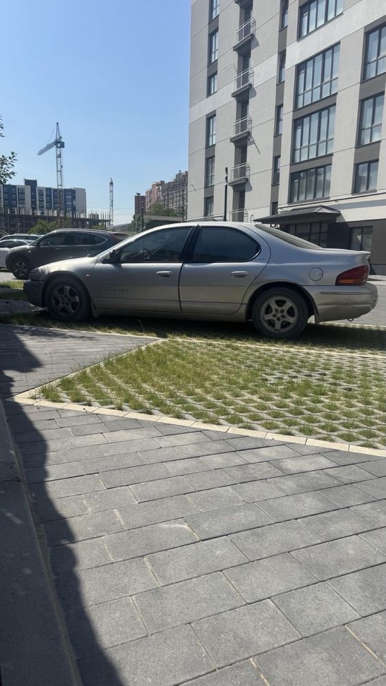 Крайслер 2,5 автомат
