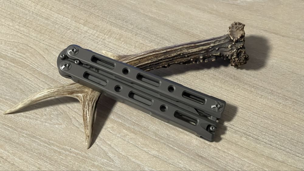 Ніж метелик BENCHMADE 85 BILLET titanium