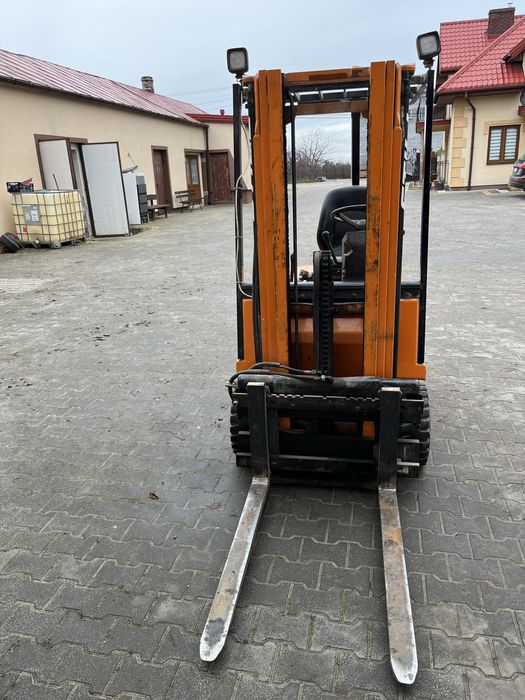 Sprzedam wózek widłowy still