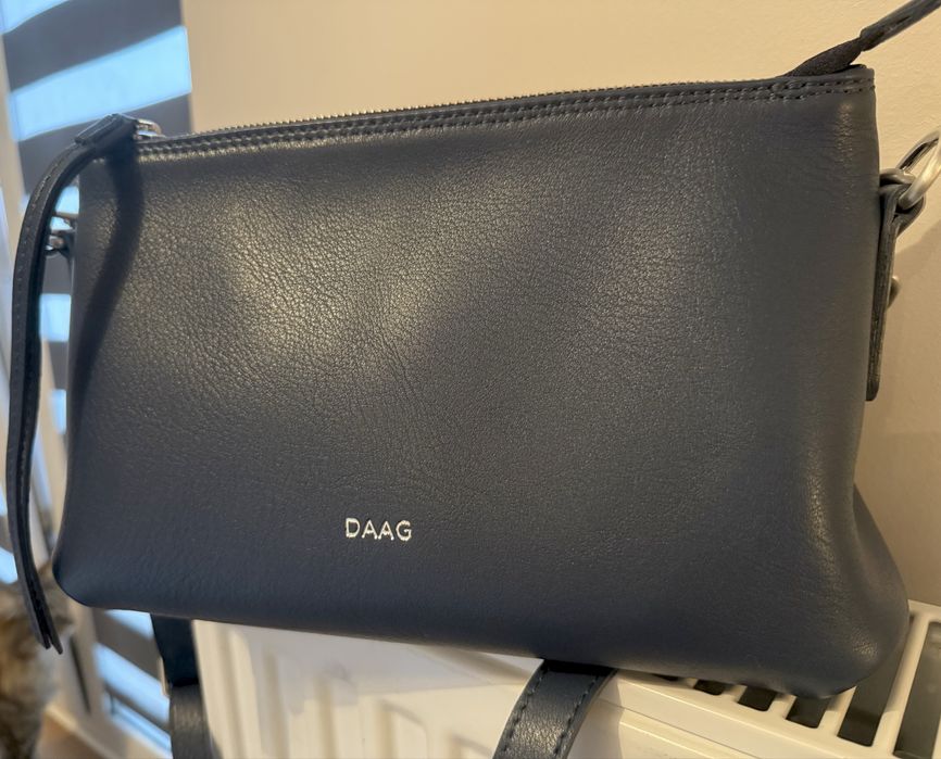 Daag Claudia granat srebrne okucia