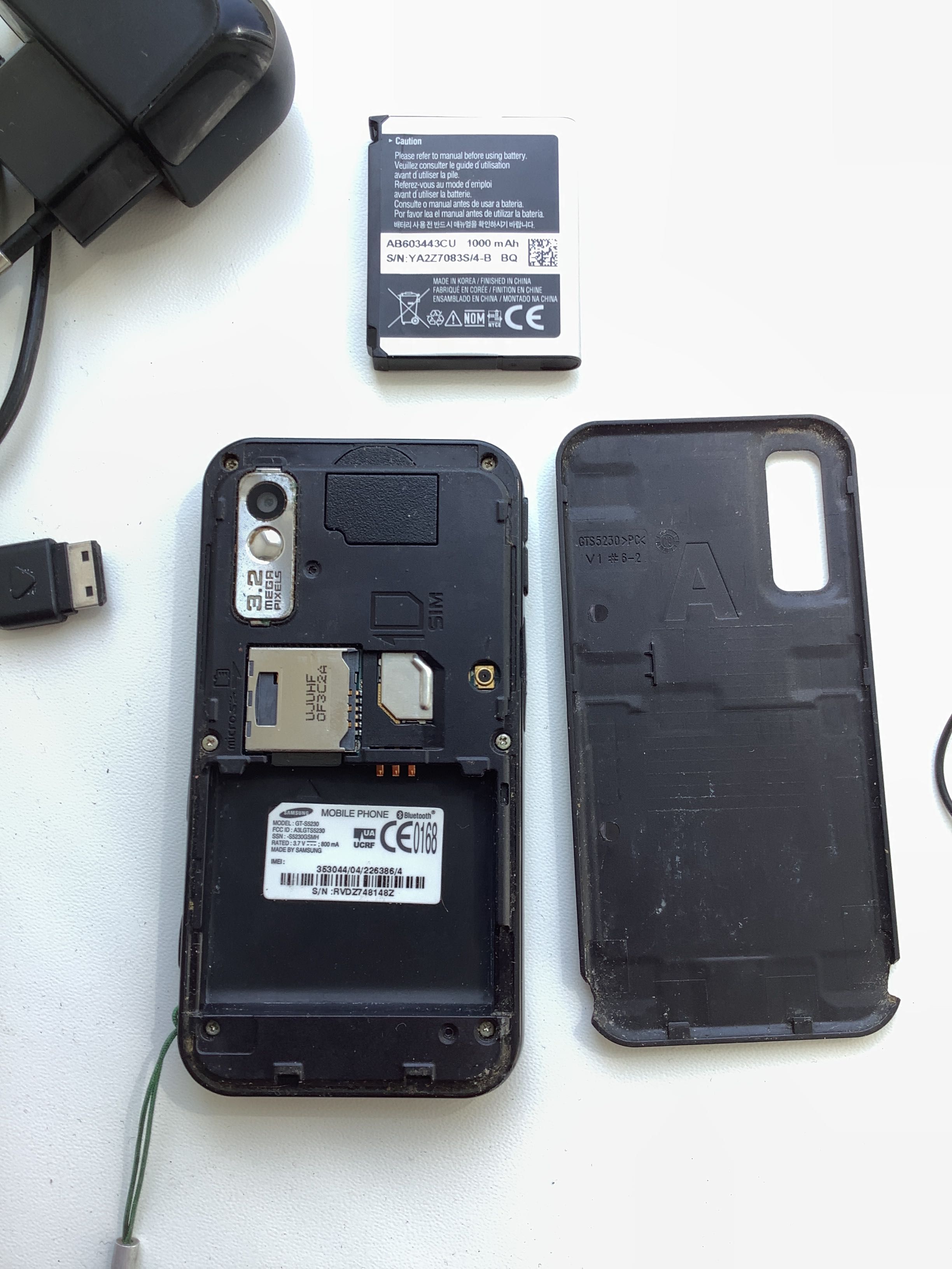 Старый сенсорный смартфон телефон Samsung GT-S5230 Edge с дефектами