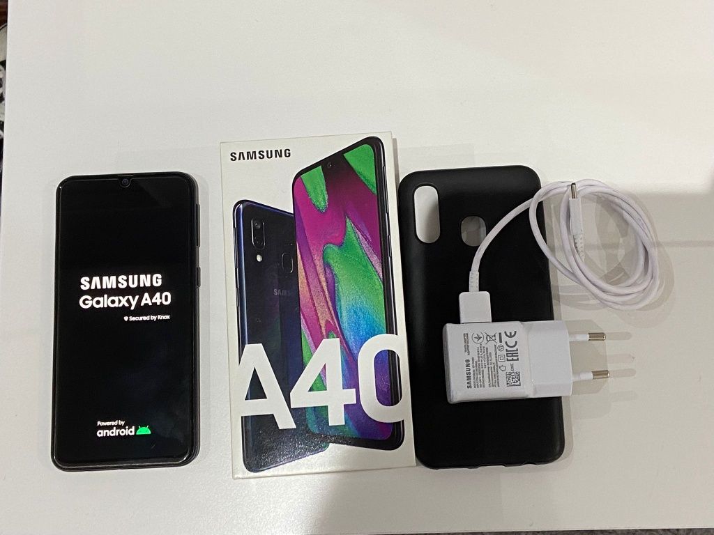 Samsung A40 preto