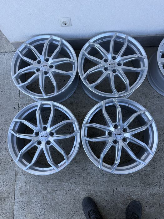 Диски 19 5.114,3 ЕТ45 8jx19H2 Tesla Hyndai Honda