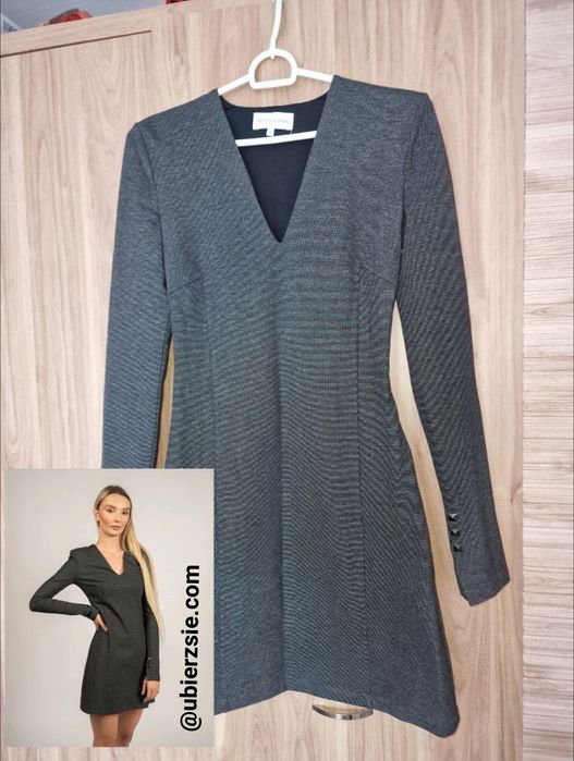 Sukienka mini Patrizia Pepe, włoskie 38 (PL XS/34) dekolt V,