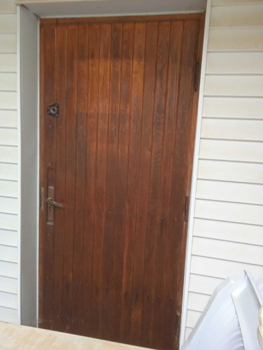 drzwi drewniane zewnętrzne