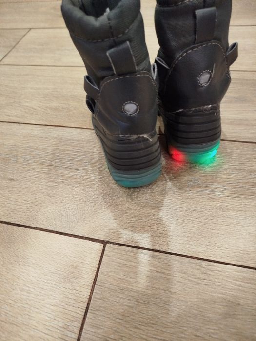Buty śniegowce ocieplane 25 chłopięce