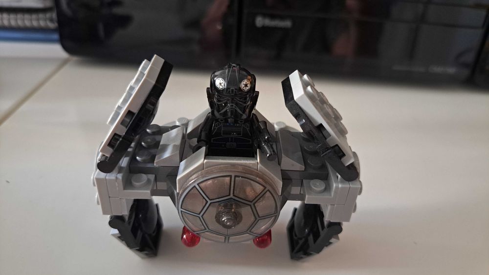nave LEGO Star Wars TIE Advance Prototype
