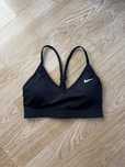 Спортивний топ Nike S розмір