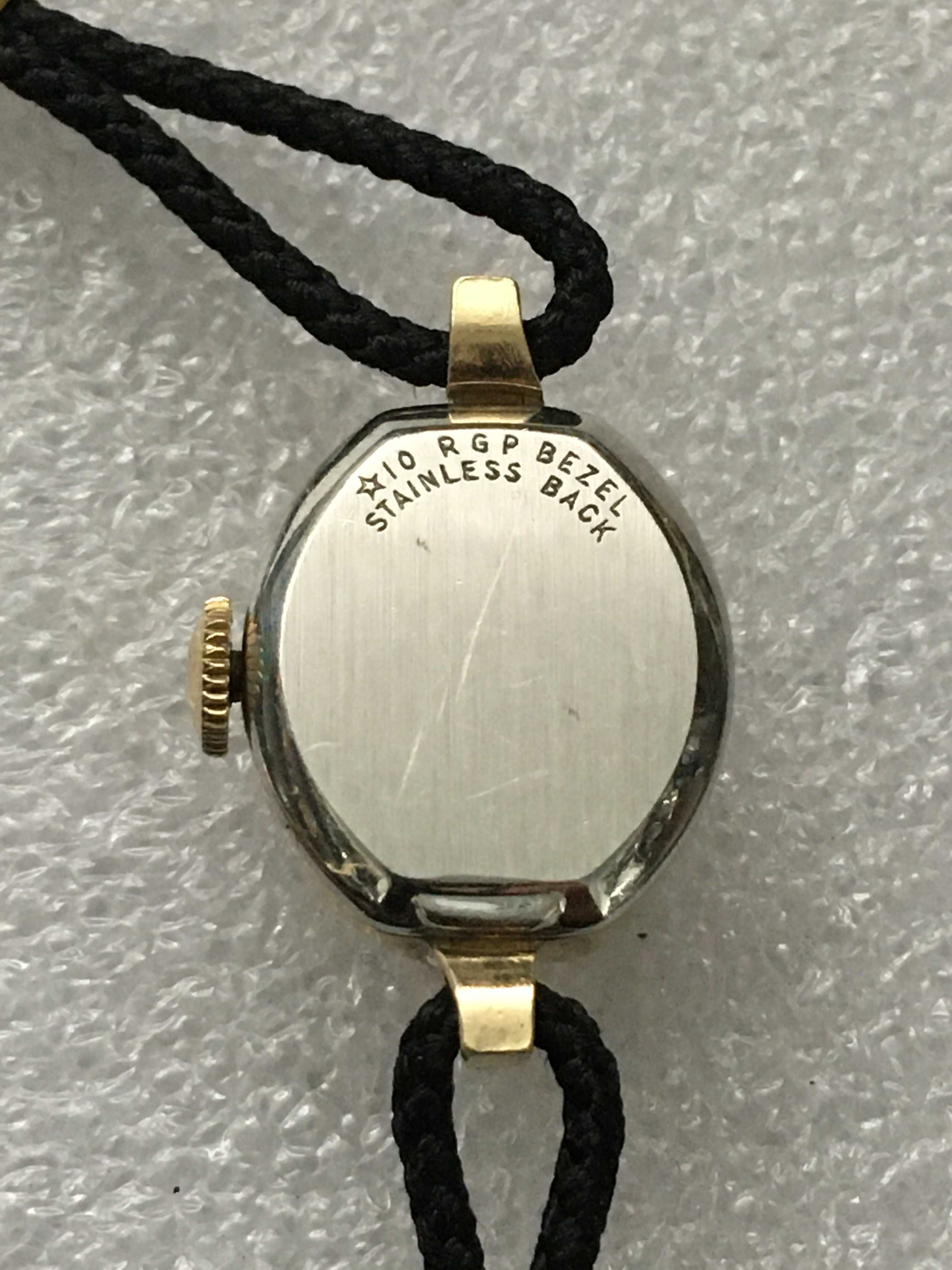 Kolekcjonerski damski zegarek mechaniczny ELGIN 702 17j złocony