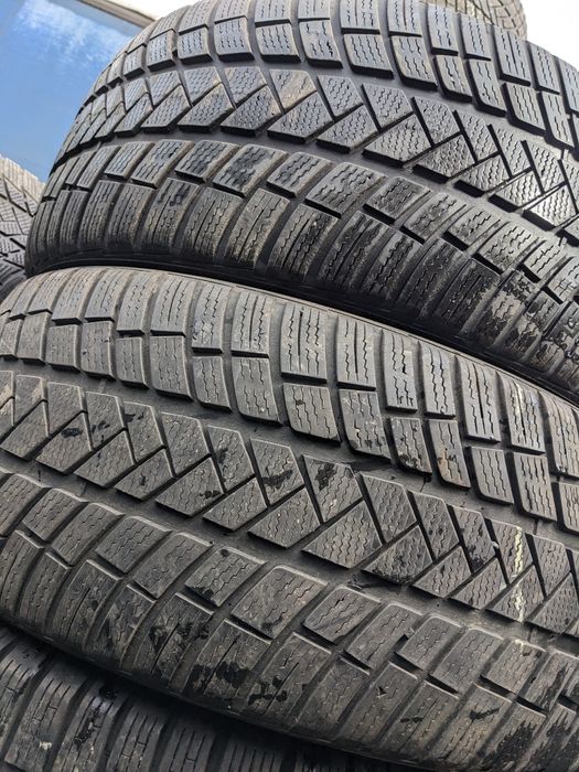 255/40R21 Vredestein 2019рік зима
