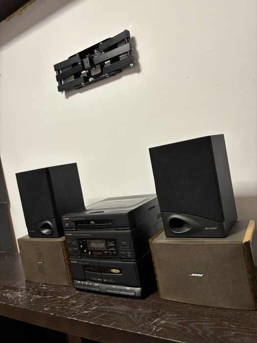Wieża SHARP + 4 glosniki BOSE stan dobry !