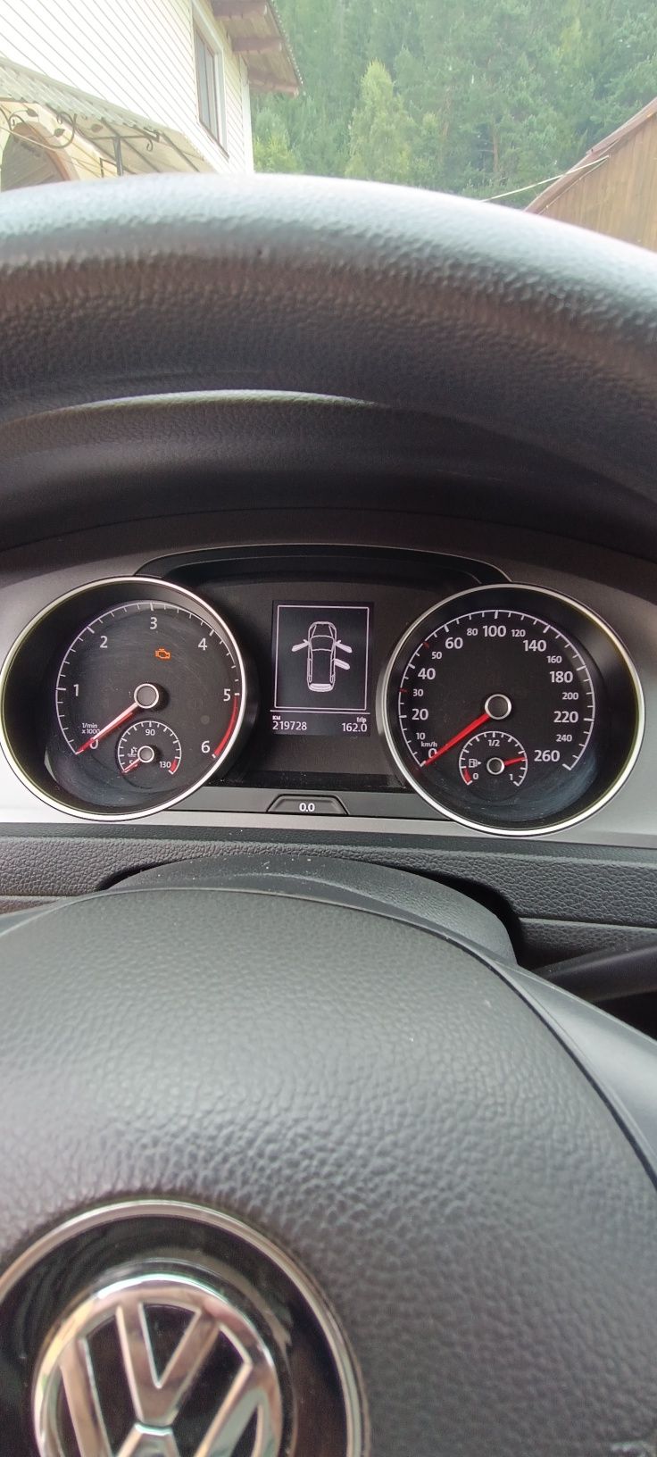 Продам  автомобіль Volkswagen golf 7. 1.6 TDI універсал 2014р автомат