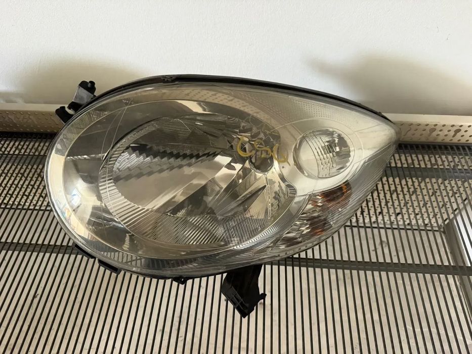 Farol citroen c1 esquerdo