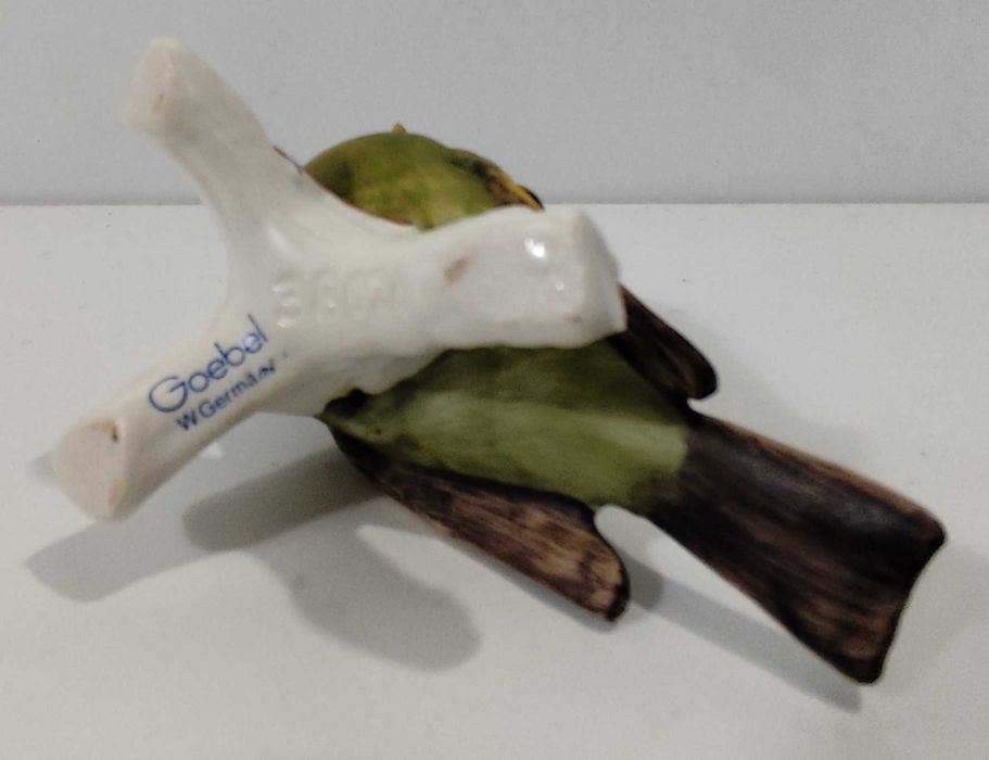 Goebel - Ave em porcelana - Tentilhão?
