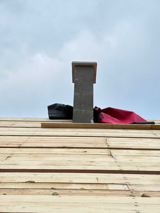 Zlecę ocieplenie i położenie płytek na kominie