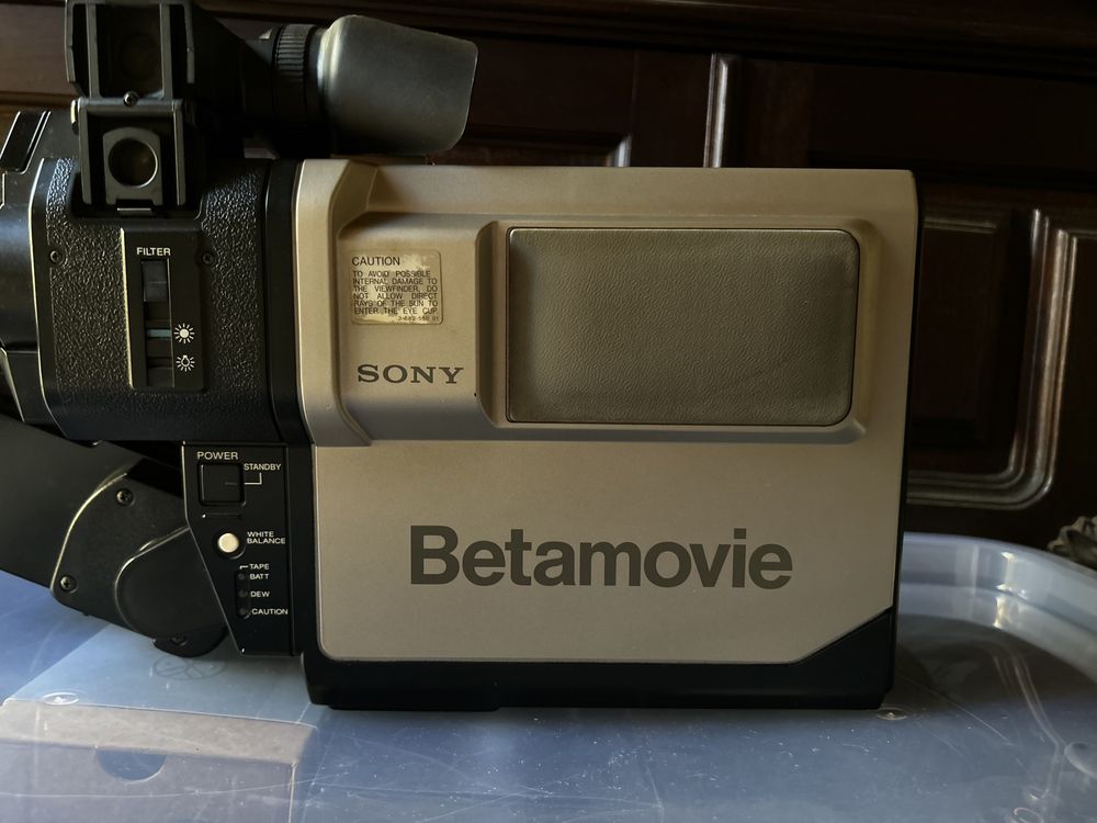 Câmara Sony Betamovie BMC-100PC