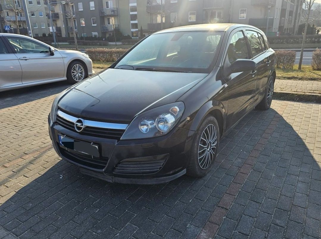 Opel Astra H 1.7 CDTI 2004 – Ekonomiczny i zadbany