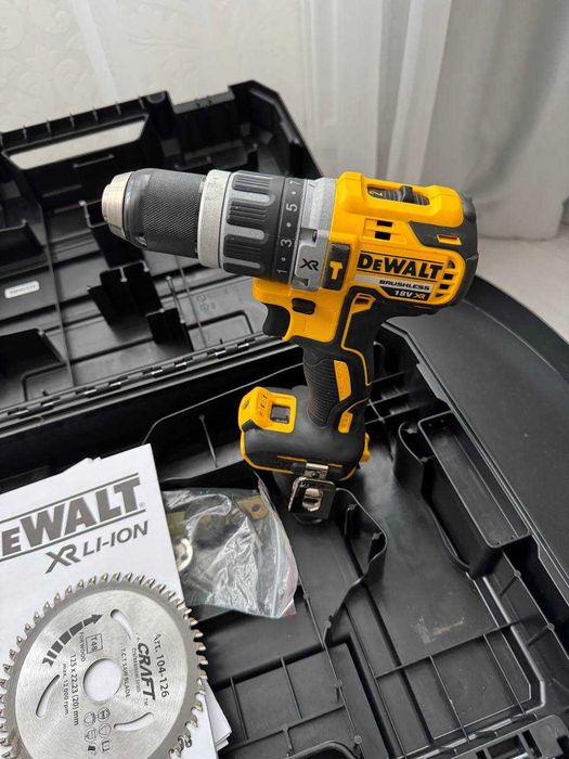 Дриль-шурупокрут DeWALT DCD796NT в гарному стані з кейсом