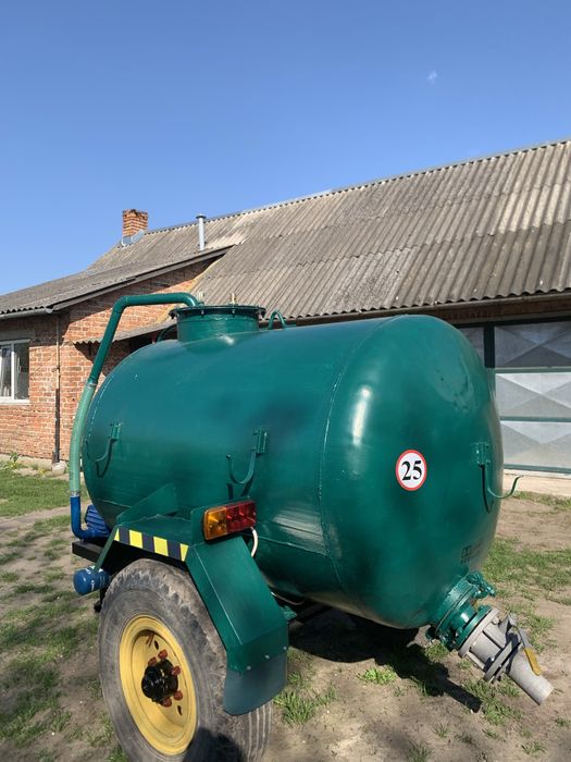 Продам бочку асенізаційну вакуумну 1.8Т