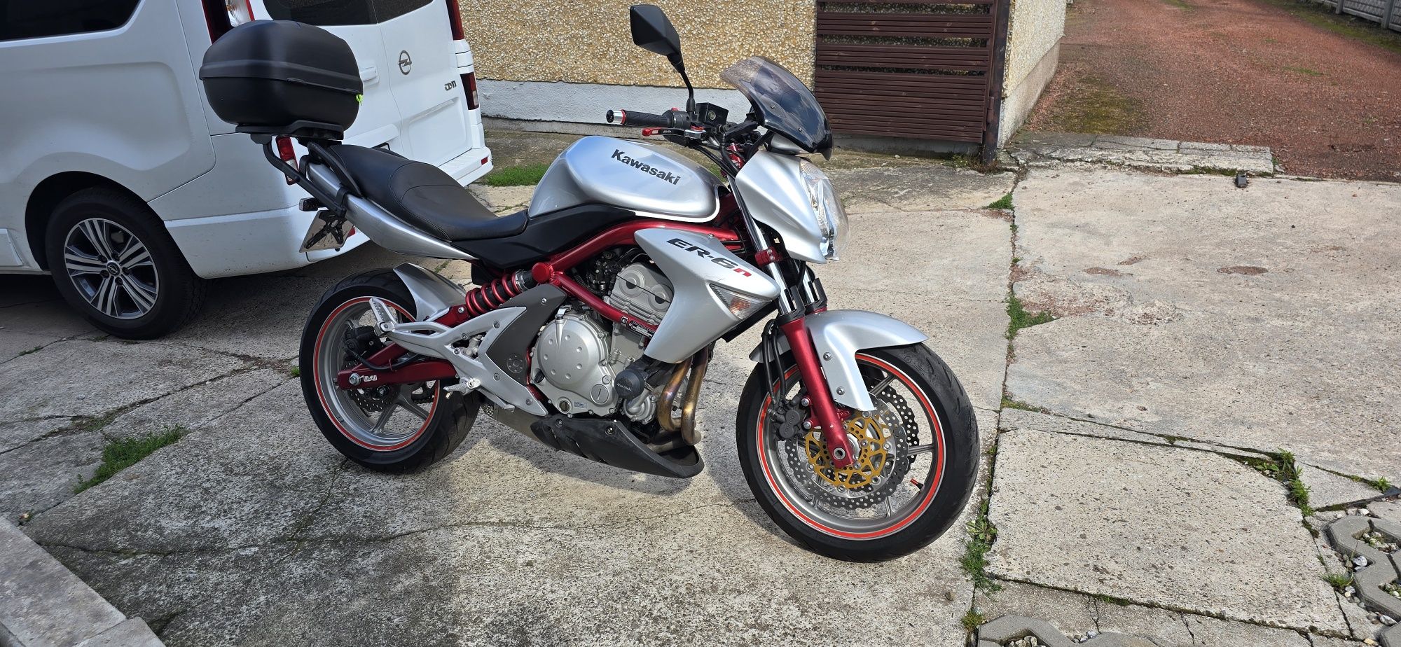 Kawaski ER6-N  2006r leovince