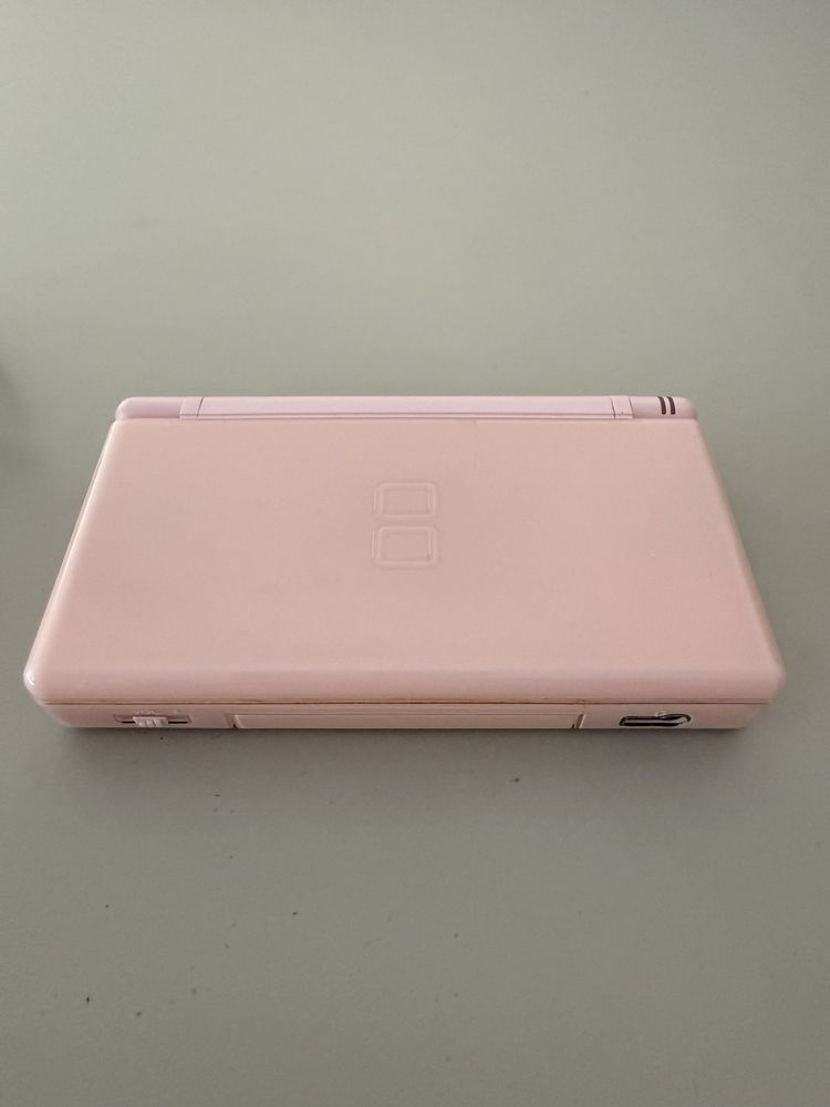 Nintendo ds lite rosa com carregador