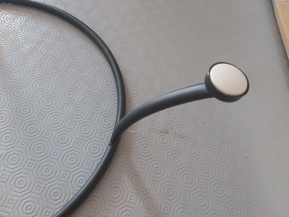 Tripé metálico para braseiro ou porta vasos