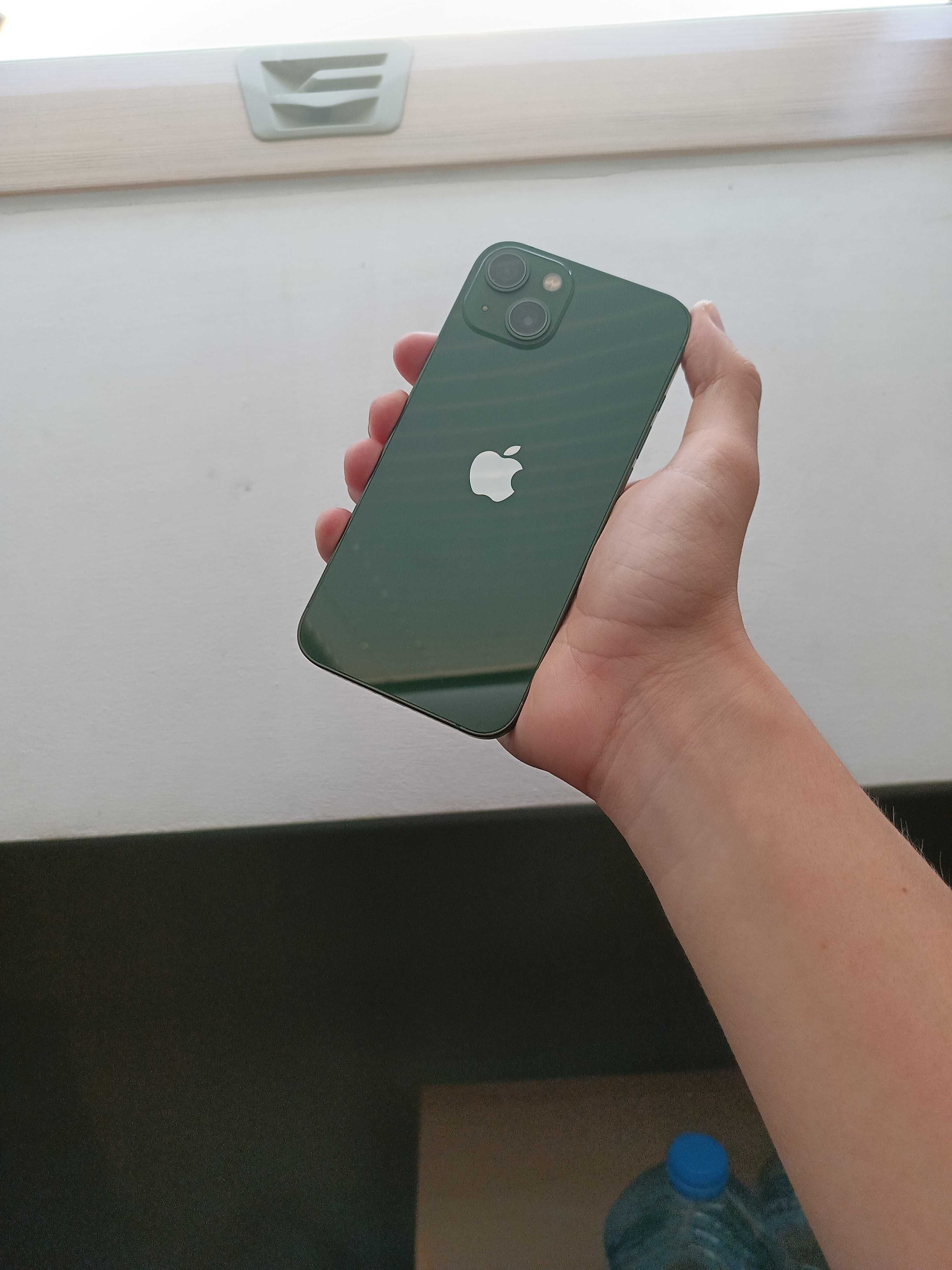 iPhone 13 97% baterii