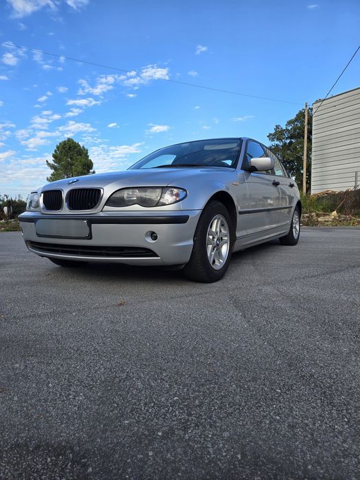 Vendo BMW 318D muito bem estimado nacional
