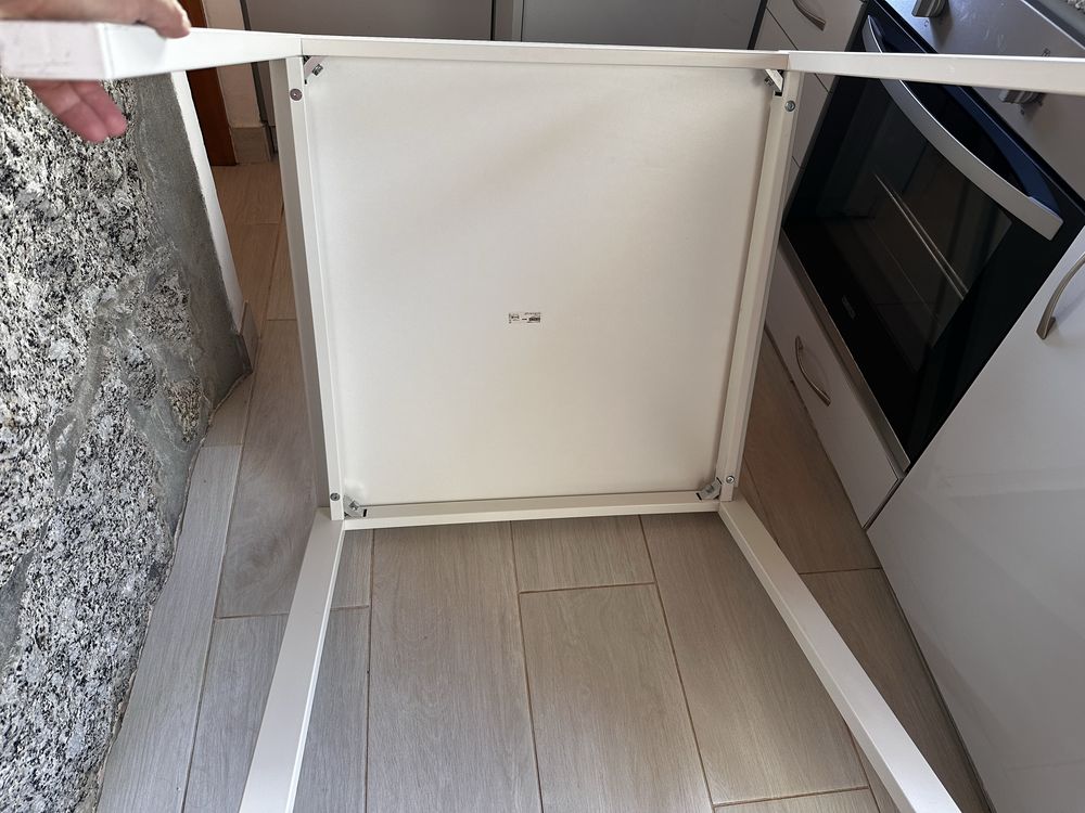 Mesa Meltorp IKEA como nova