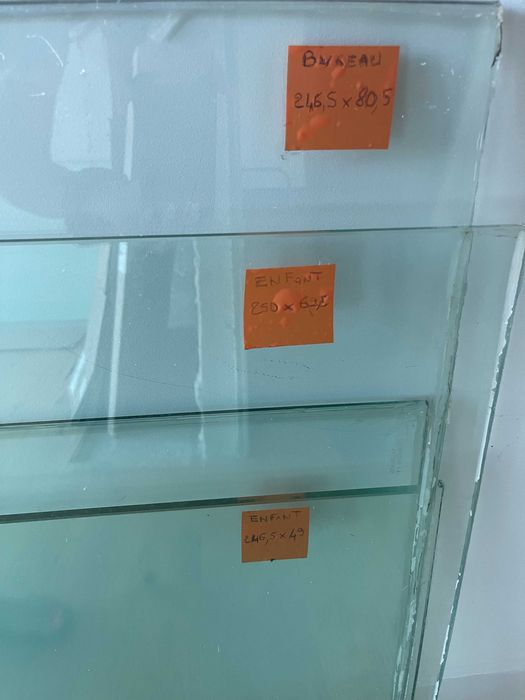 Divisória em vidro para duche