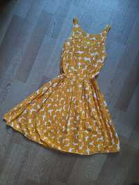 Легка сукня-сарафан на літо