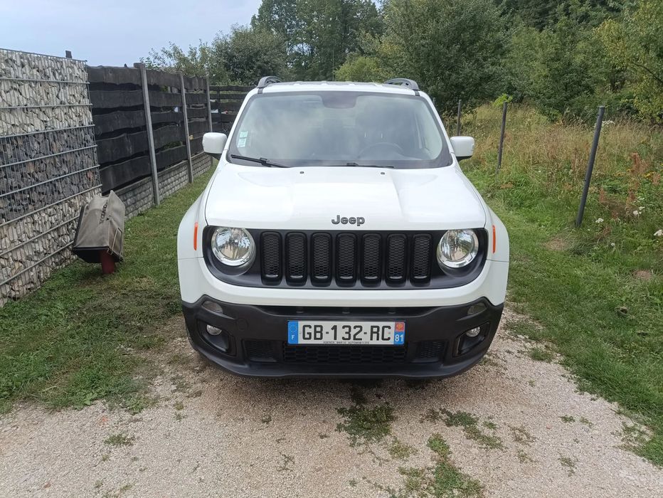 Jeep Renegade Mam na sprzedaż Ładnego Renegade w limitowanej wersji NIGHT EAGLE.