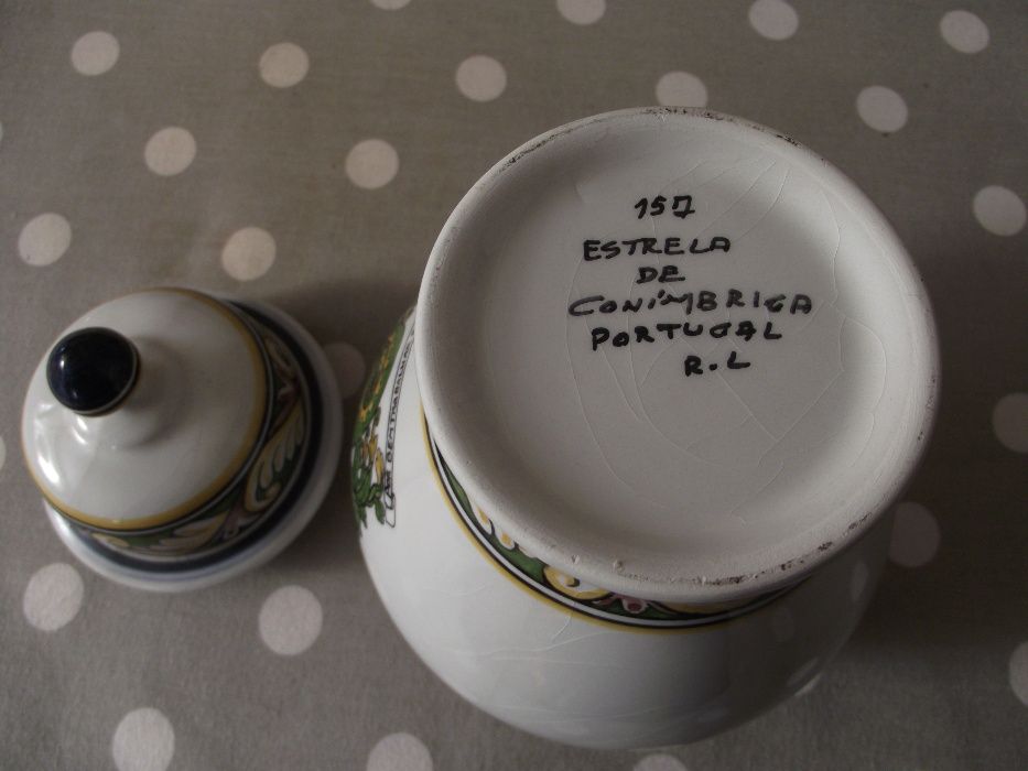 Pote de loiça c/ brasão da extinta Manutenção Militar