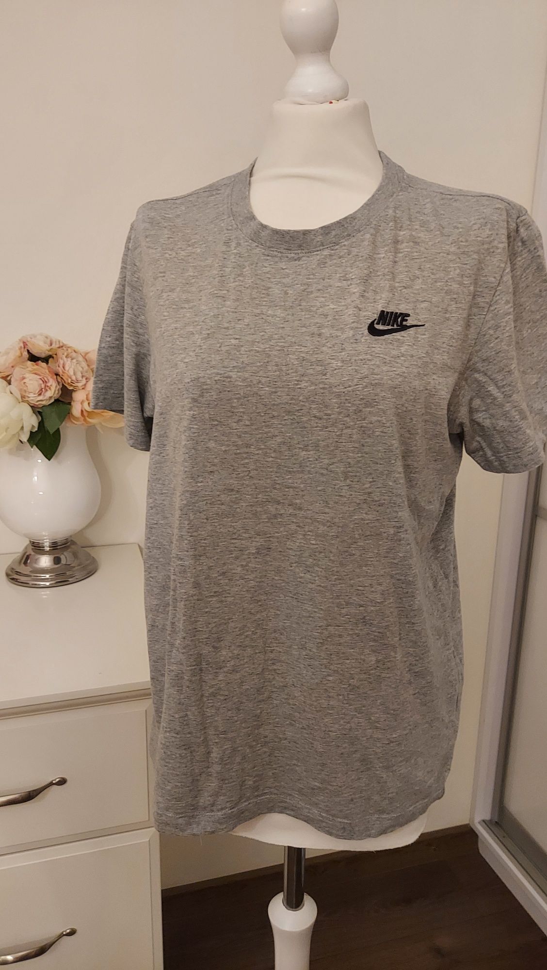 NIKE t-shirt szary