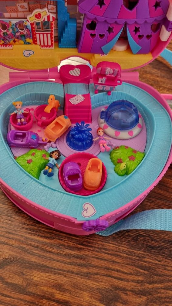 Wesołe miasteczko polly pocket