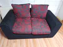 Sofa dwu i trzy osobowa