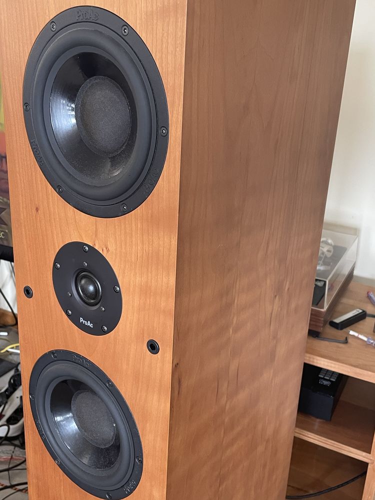 Colunas Proac D38