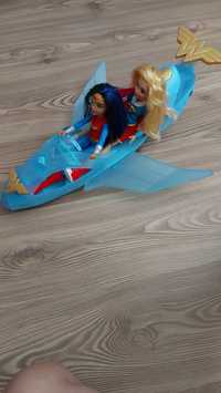 Boneca Wonder woman com jato