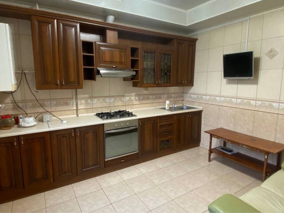 Здам простору 1-кімнатну квартиру на тривалий термін