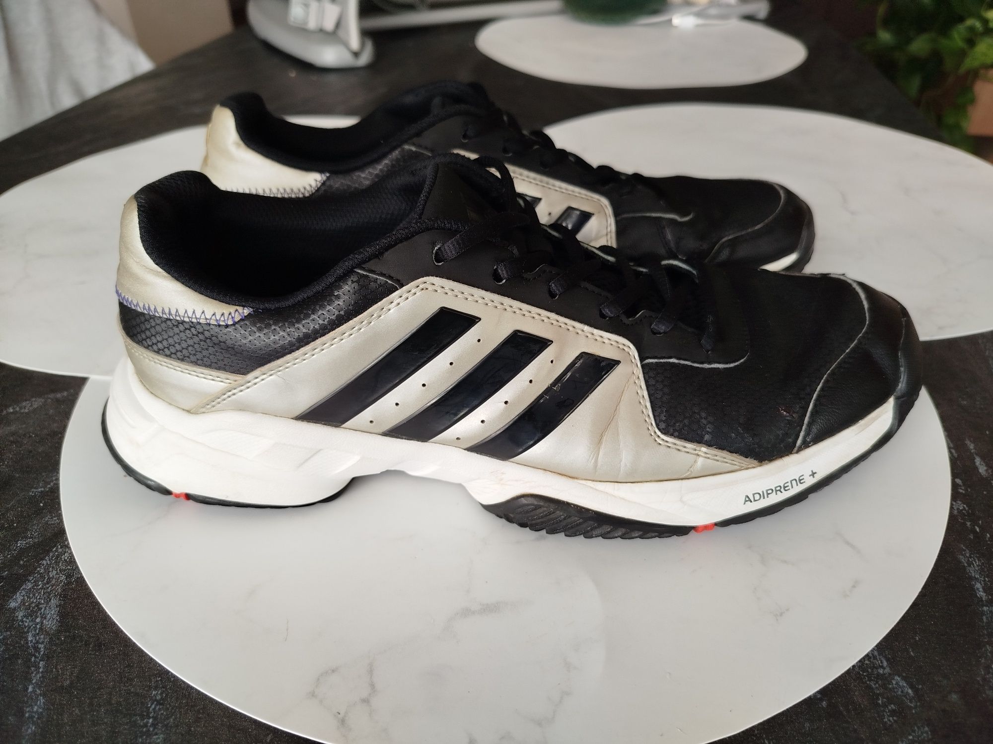 44⅔EUR 28,5cm 10½US Adidas кросівки